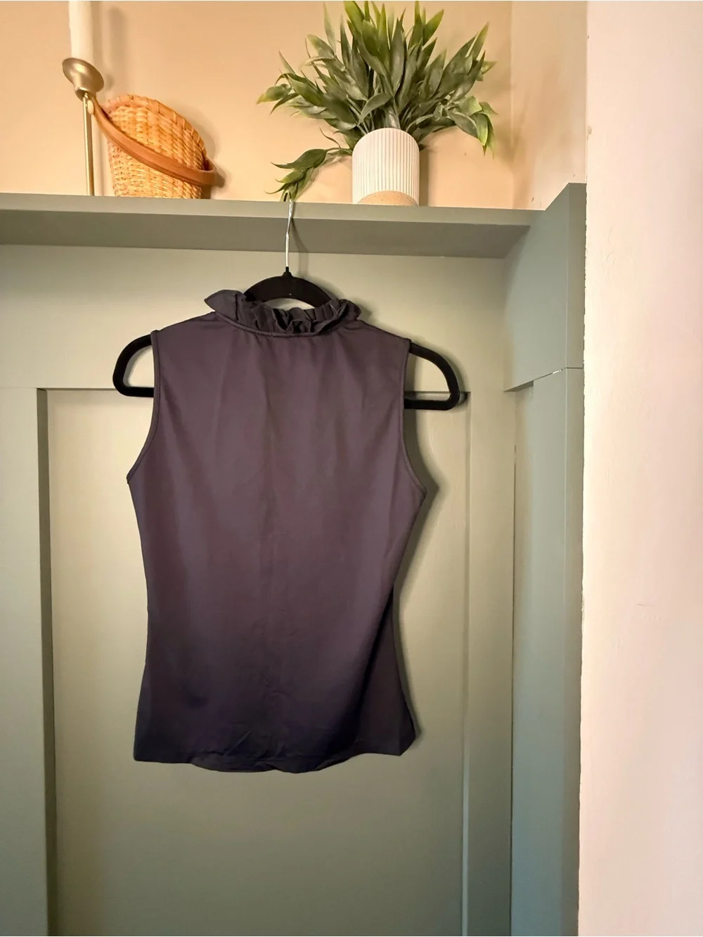 J. McLaughlin Navy Ruffled Sleeveless Shell - Picture 2 of 4